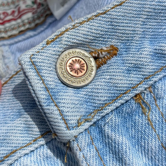 80s Joujou Western Denim Fringe Shorts - Picture 13 of 13